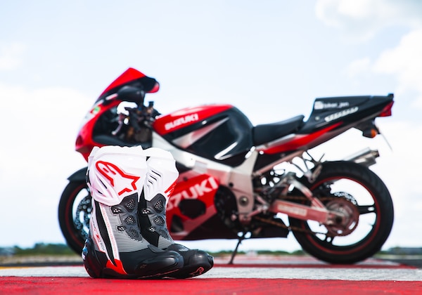 Five of the best race boots featured image