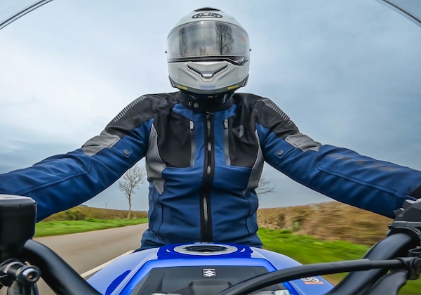 Video: Rev'it Catalyst H2O jacket review featured image